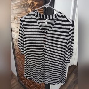 Women's Top Size Large